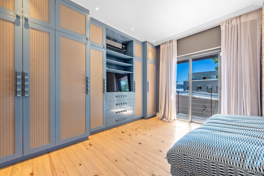 2 Bedroom Property for Sale in De Waterkant Western Cape